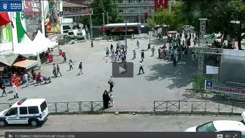 Bursa 15 Temmuz Demokrasi Meydanı Canlı Mobese İzle