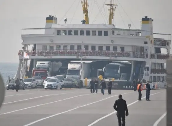 Kocaeli Eskihisar Feribot İskelesi Canlı Mobese İzle