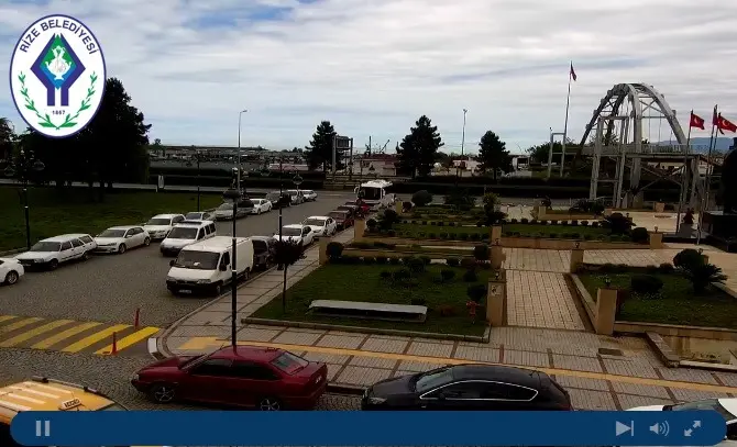 Rize Valiliği Önü Tören Alanı Canlı Mobese İzle