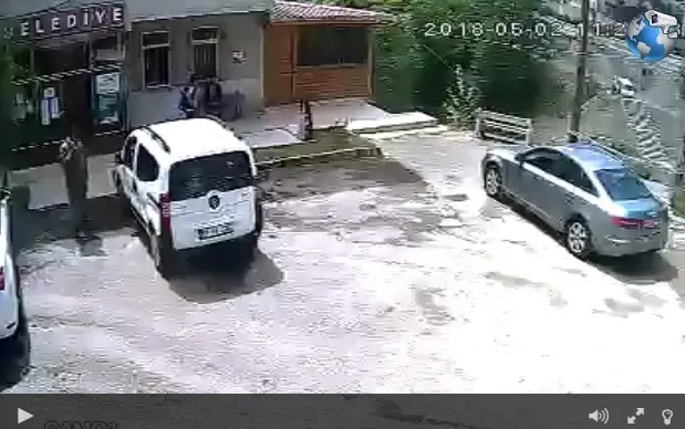 Trabzon Hayrat Belediyesi Önü Canlı Mobese İzle