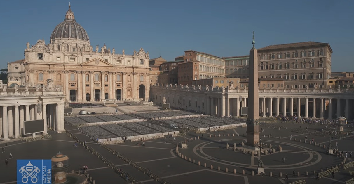 İtalya Vatikan Canlı Mobese İzle