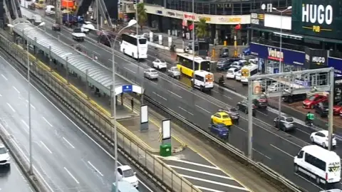 Beylikdüzü Cumhuriyet Caddesi Canlı Kamera