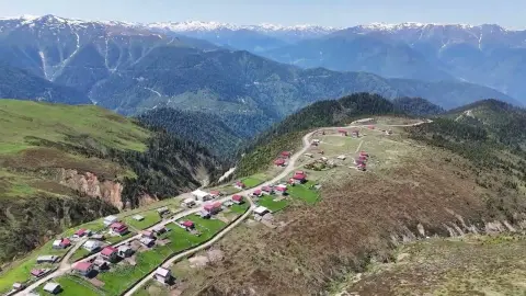 Rize İkizdere Büyük Yayla Havadan Kamera Görüntüleri İzle